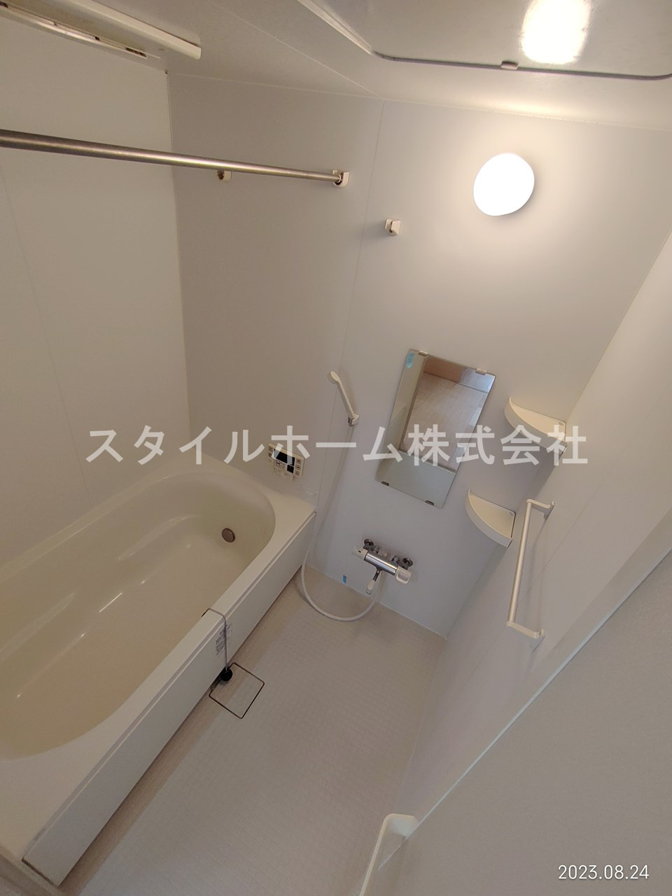 OUR HOUSEの浴室