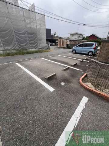 プレストンズの駐車場