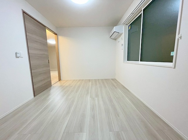 D-レジデンス豊里の居間・リビング