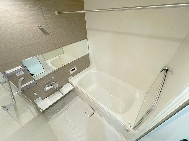 D-レジデンス豊里の浴室