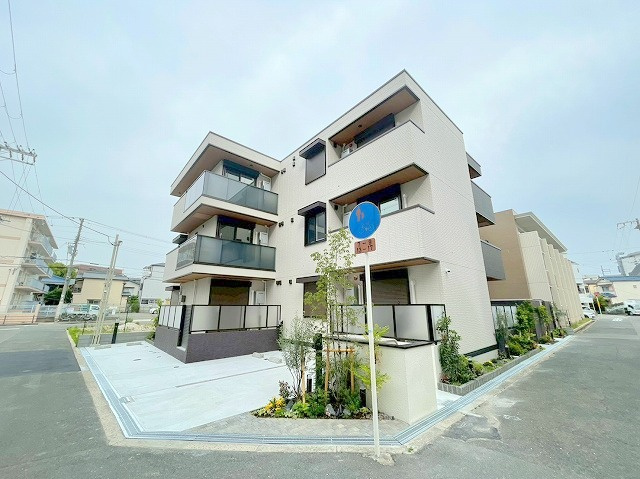 D-レジデンス豊里の外観