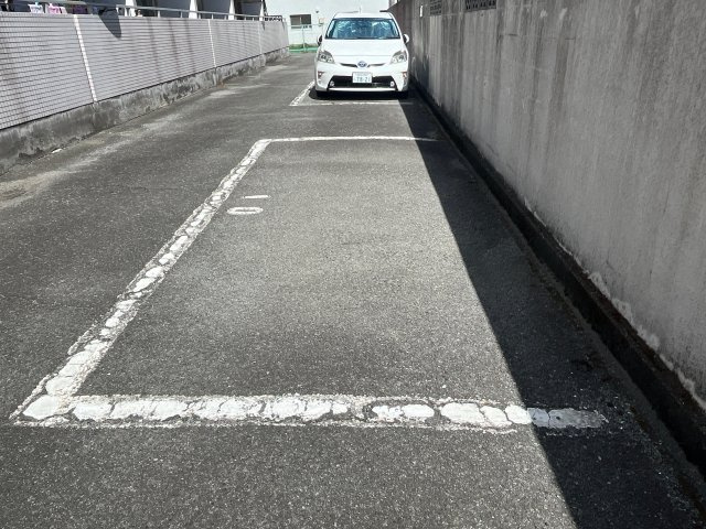 リゾティ英賀保の駐車場