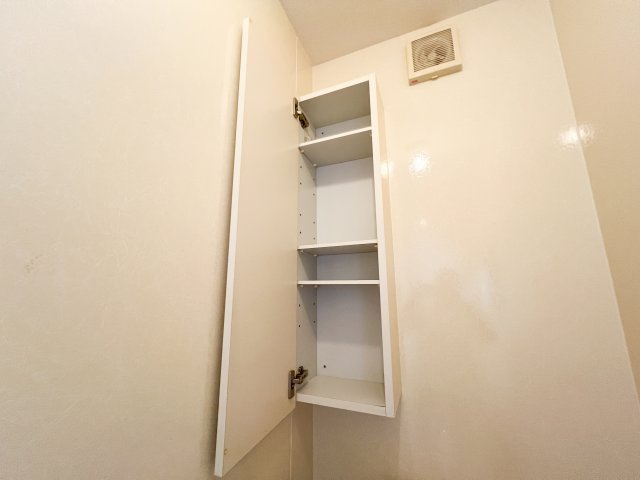 リビングタウン万々 C棟のトイレ