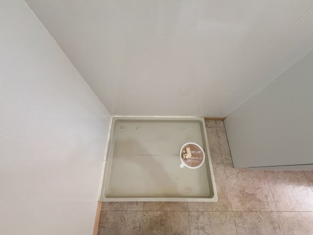 リビングタウン万々 C棟の洗面所