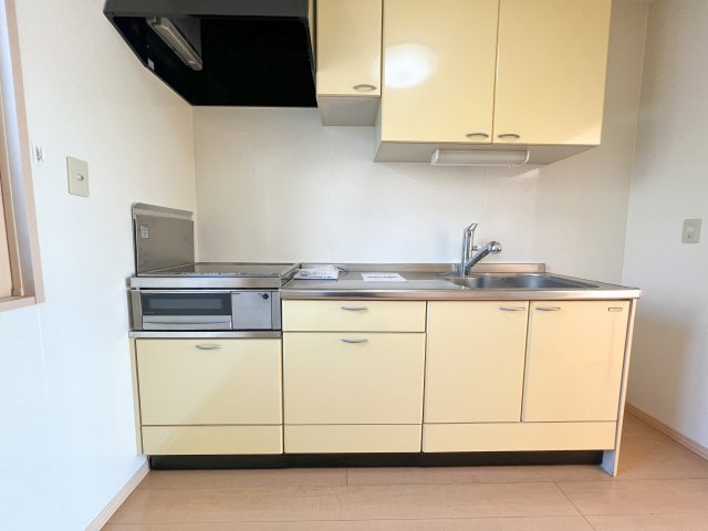 リビングタウン万々 C棟のキッチン