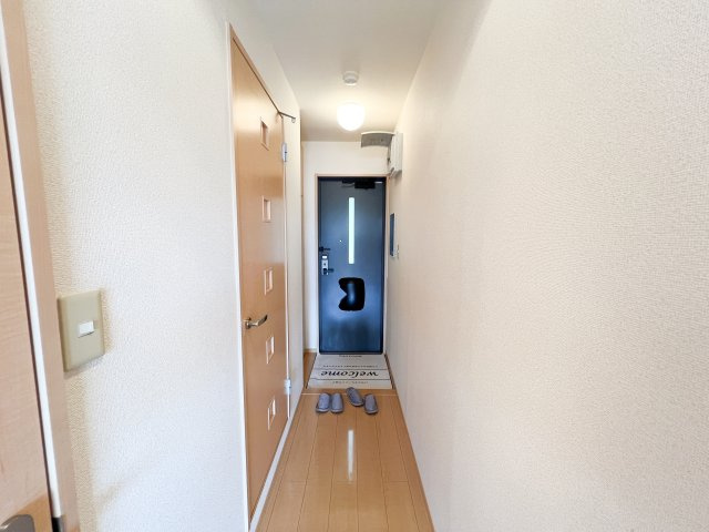 ビレッジ北久保 C棟の玄関