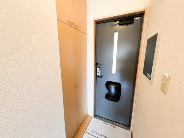 ビレッジ北久保 C棟の玄関