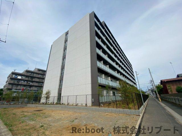 ケーディーエックスレジデンス原木中山の外観