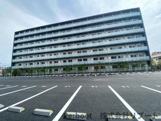 ケーディーエックスレジデンス原木中山の駐車場