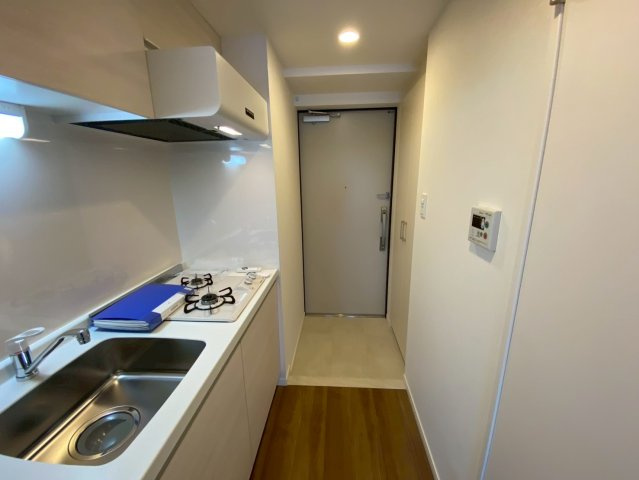 ケーディーエックスレジデンス原木中山の玄関