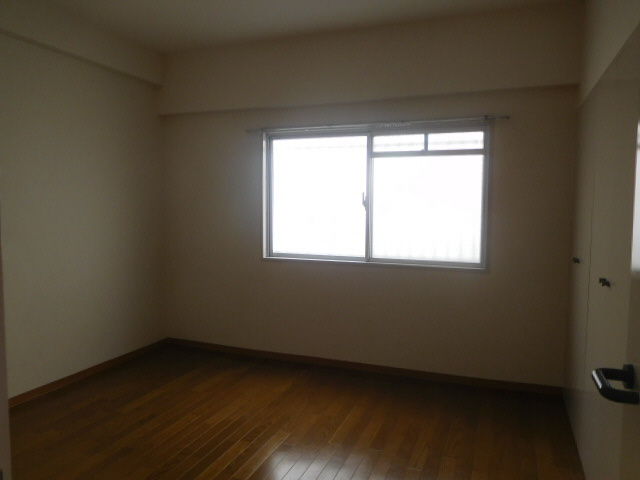 コーポ東延末の寝室