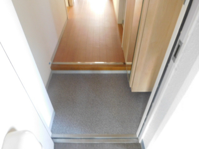 コーポ東延末の玄関