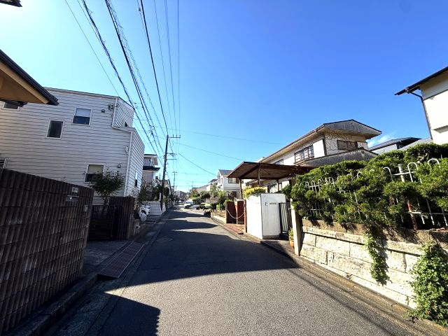スーパーマーケット徒歩圏内　閑静な住宅街の周辺|閑静な住宅街