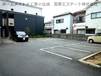 【駐車場】