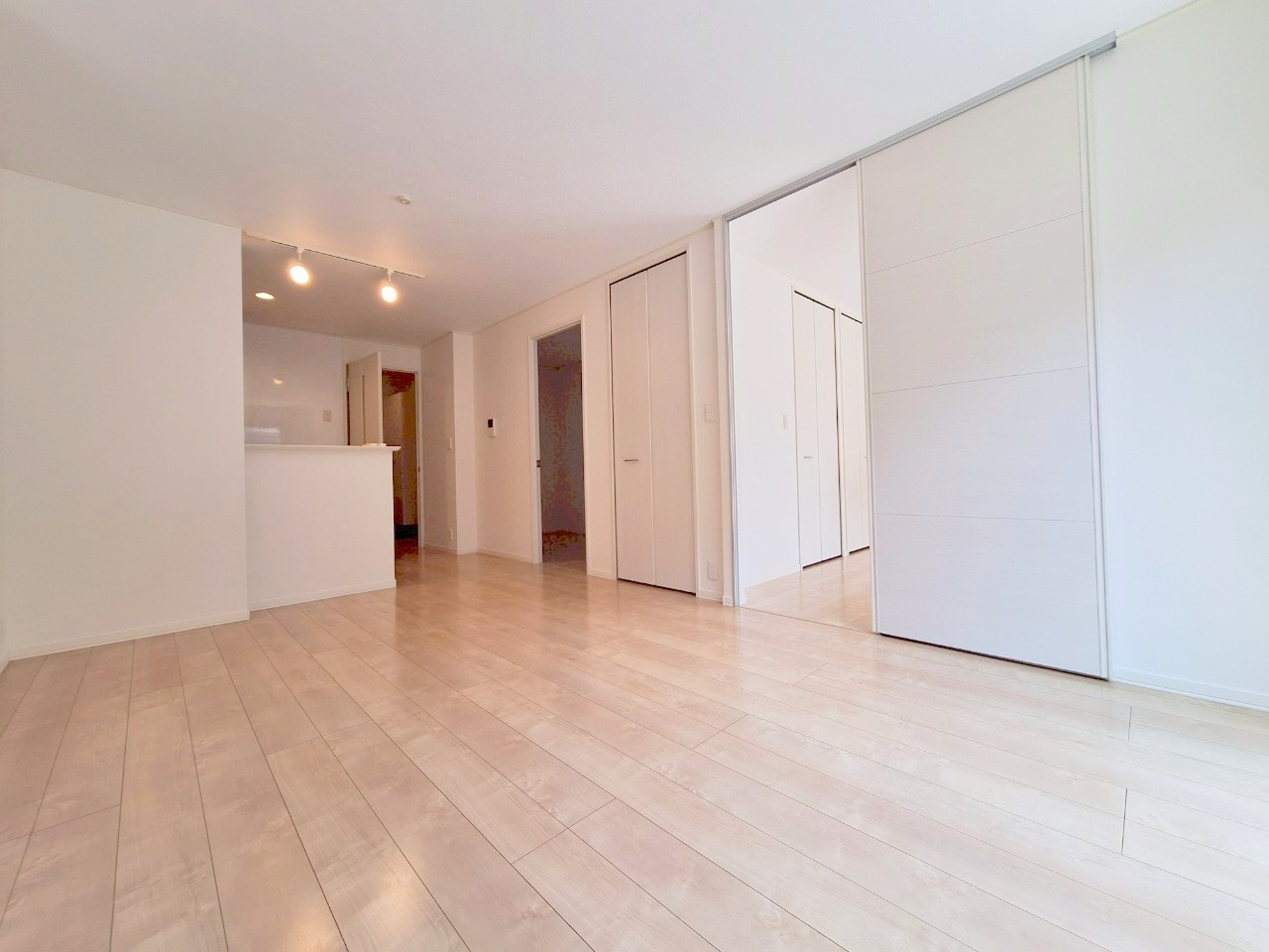 Ｓ・ＨＥＩＭのロビー