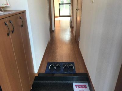 【玄関】 | ルーエンハイム北原 | 玄関