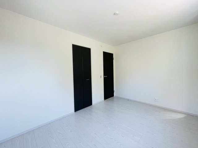 『八王子市新築戸建て』八王子市北野台2-26-12【仲介手数料無料】　９期の洋室|～仲介手数料無料☆八王子ひなた不動産～　八王子市北野台　新築戸建て