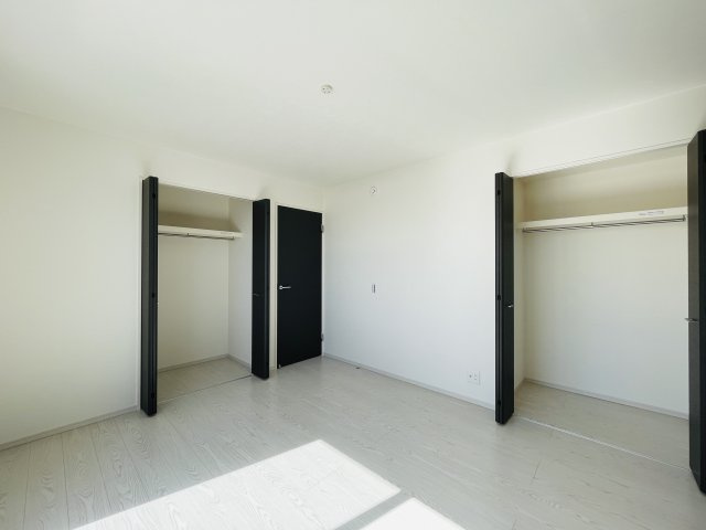 『八王子市新築戸建て』八王子市北野台2-26-12【仲介手数料無料】　９期の洋室|～仲介手数料無料☆八王子ひなた不動産～　八王子市北野台　新築戸建て