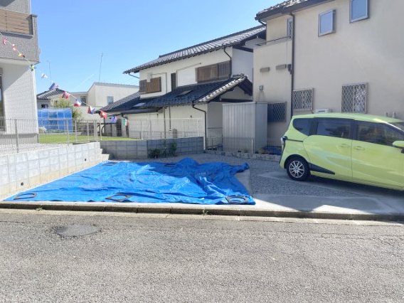 祝　成約済み　八王子市　北野台　新築戸建て　９期の駐車場|～仲介手数料無料☆八王子ひなた不動産～　八王子市北野台　新築戸建て