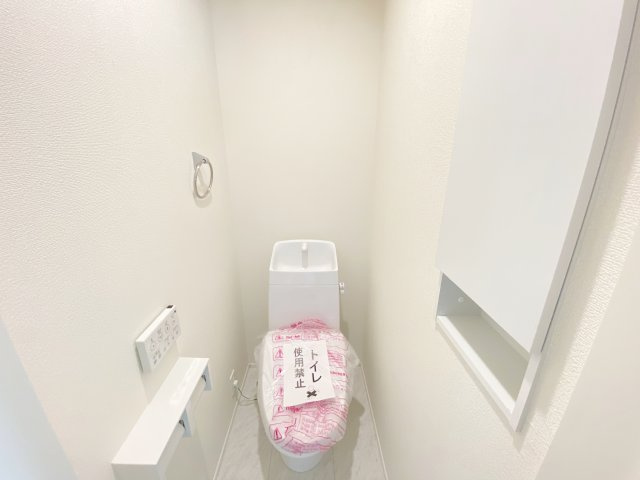 『八王子市新築戸建て』八王子市川口町893【仲介手数料無料】　２４ー１期のトイレ|～仲介手数料無料☆八王子ひなた不動産～　八王子市川口町　新築戸建て