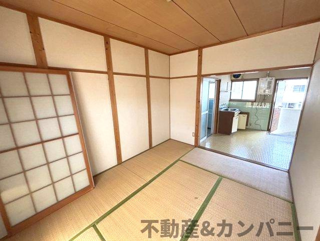 旭町中古戸建の和室|2階の１Rのお部屋です。い草の香りが落ち着く素敵な和室です
