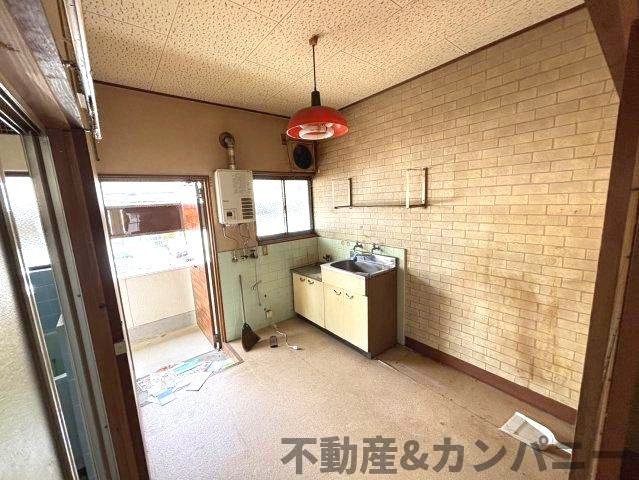 旭町中古戸建のキッチン|2階の１Rのお部屋です。キッチンです