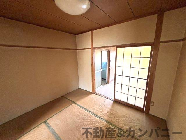 旭町中古戸建の和室|2階の１Rのお部屋です。和室です