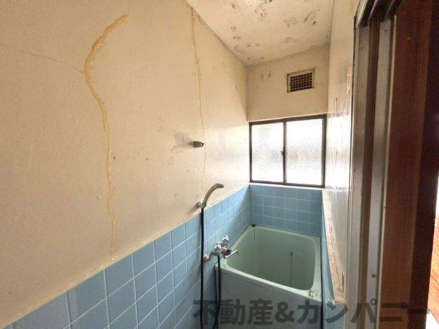 旭町中古戸建の浴室|2階の１Rのお部屋です。お風呂です