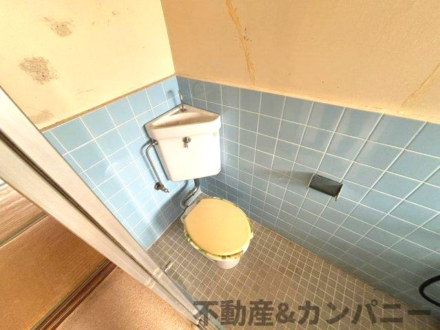旭町中古戸建のトイレ|2階の１Rのお部屋です。トイレも気になるポイント
