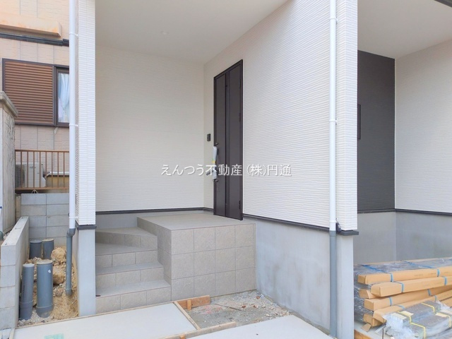 KIS梅森台1期の玄関