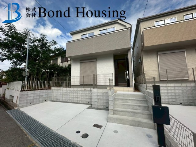 閑静な住環境　桃山台6丁目　新築2区画　1号棟の駐車場