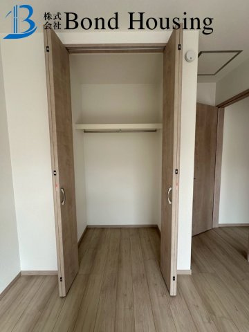 閑静な住環境　桃山台6丁目　新築2区画　1号棟の収納