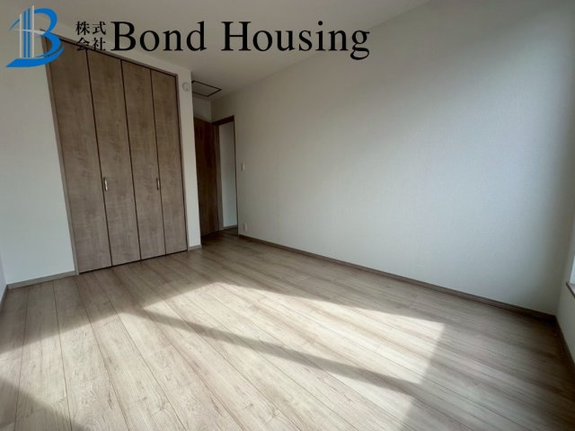 閑静な住環境　桃山台6丁目　新築2区画　1号棟の洋室