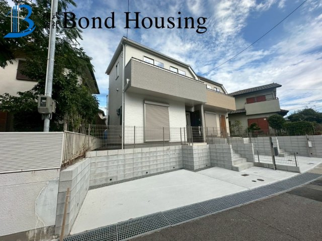 閑静な住環境　桃山台6丁目　新築2区画　1号棟の駐車場