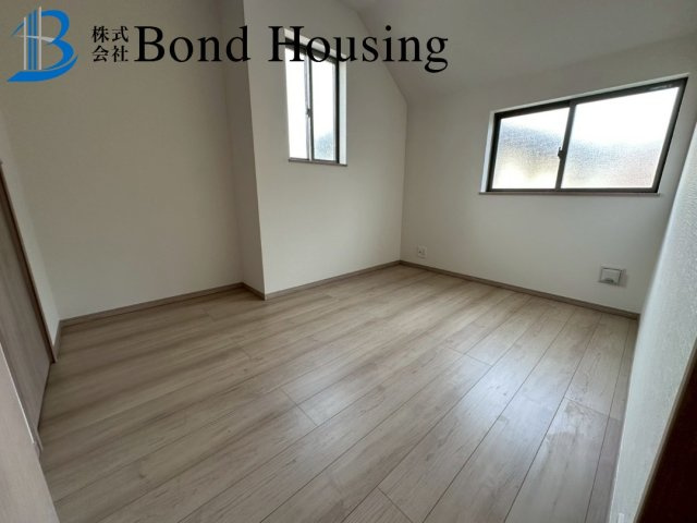 閑静な住環境　桃山台6丁目　新築2区画　1号棟の洋室