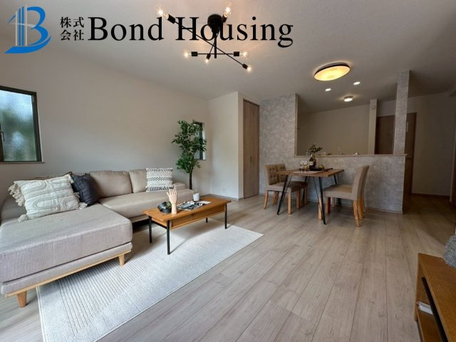 閑静な住環境　桃山台6丁目　新築2区画　1号棟の居間・リビング