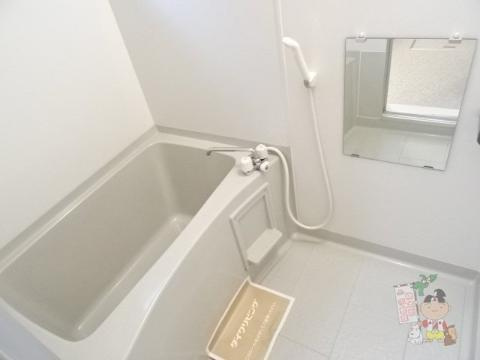 ソレイユ津高の浴室|バス