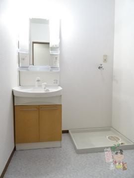 ソレイユ津高の洗面所|洗面