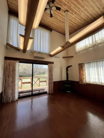 【居間・リビング】 | 湯布院売別荘