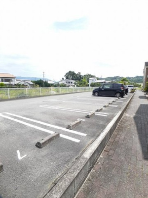 【駐車場】 | エスペランサⅠ（橋本市胡麻生） | カースペースがあります