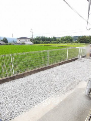 【庭】 | エスペランサⅠ（橋本市胡麻生） | たまにはお庭で休日を過ごしてみるのもよいかもしれません