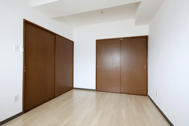 トーヨーハイツの洋室|北側6帖洋室　2023年3月にクロス・床張り替え