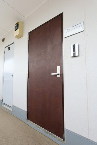 トーヨーハイツの玄関