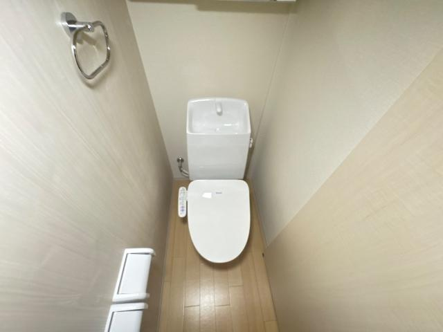 サン　フォレストⅤのトイレ|シャワー付トイレ