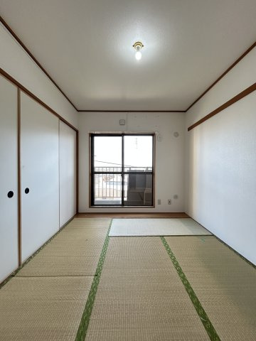 PARK TERRACE 浦和の和室|畳の上でゆっくりとくつろげる和室です