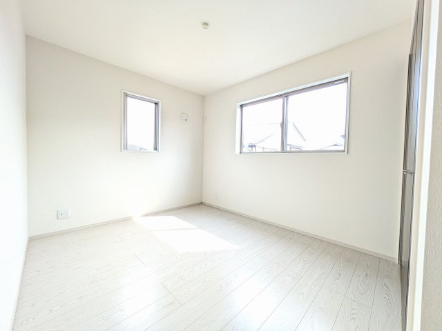 八王子市　北野台　新築一戸建て　９期の子供部屋|～2階6.0帖の洋室　2面採光で明るく風通しの良いお部屋です～
