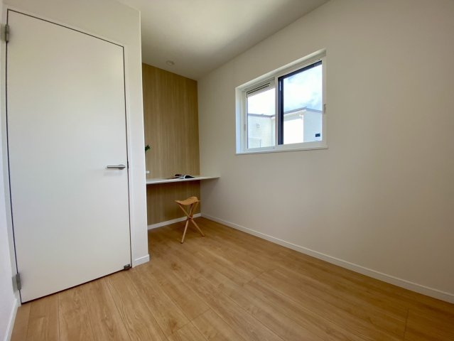 【No.7357】新通り1丁目/2LDK/新築/駐車場3台の洋室