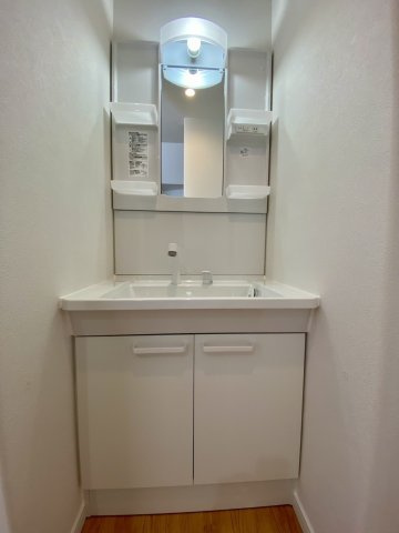 【No.7357】新通り1丁目/2LDK/新築/駐車場3台の独立洗面台