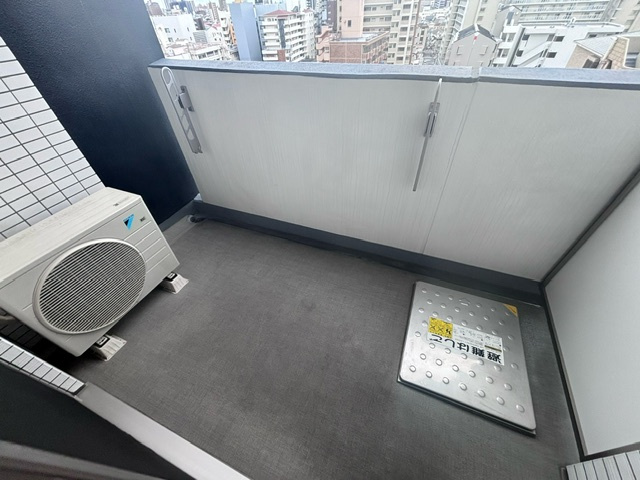 【バルコニー】
