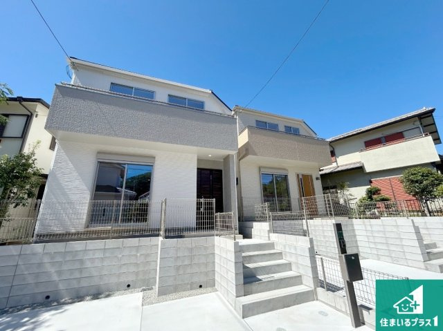 神戸市垂水区桃山台　新築一戸建ての外観|お客様に長く安心して住んでいだだける事にこだわった家づくり！住んでからのアフターサービスにもしっかりと取り組んでいます！